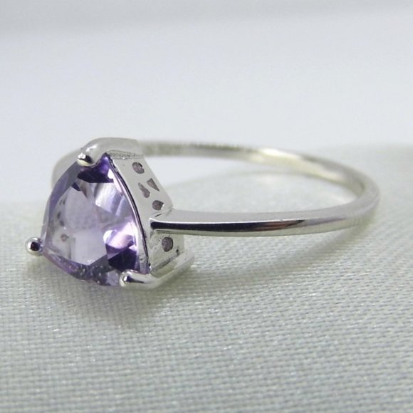 1.20 ct Trillion AMETHYST Solitaire Silver Ring 7 - Picture 8 of 11